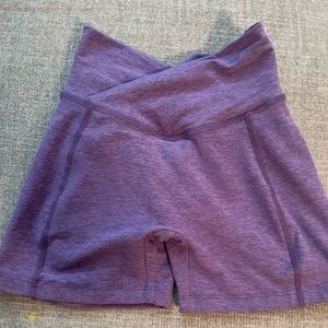 Bombshell bum scrunch shorts